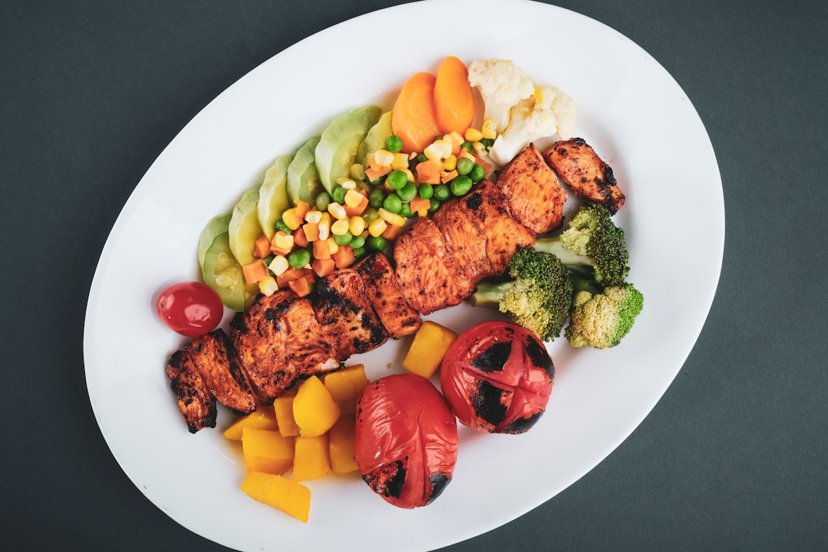 Nutritionist consulting with client
